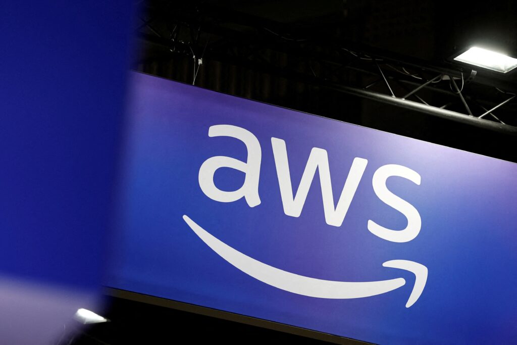Amazon kompaniyasining bulutli xizmati AWS'da yuz bergan keng ko‘lamli nosozlik tufayli butun dunyo bo‘ylab ko‘plab mashhur saytlar va ilovalar vaqtincha ishlamay qoldi.