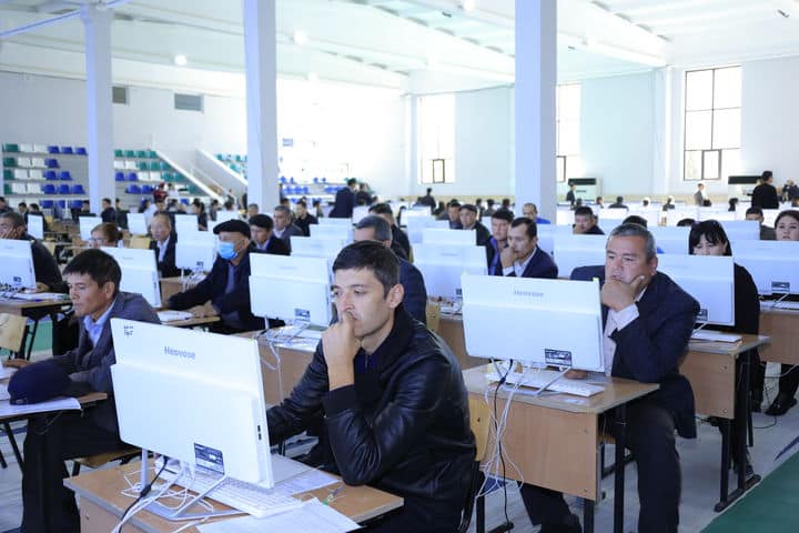 Ingliz tili o‘qituvchilarining attestatsiya bo‘yicha noroziliklariga vazirlik javob berdi