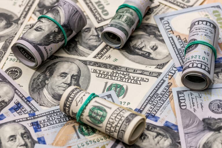 10-noyabr uchun valyuta kurslari e’lon qilindi