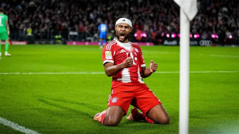 Бавария разгромила Байер на «Альянц Арене»