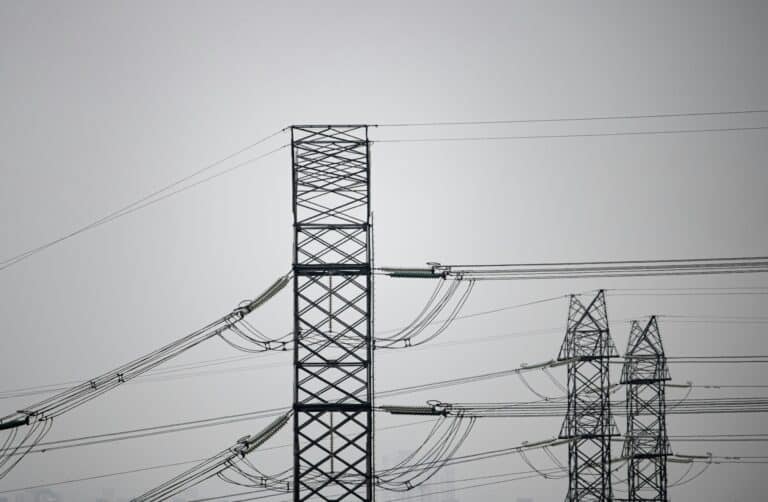 Землетрясение оставило Афганистан без узбекского электричества