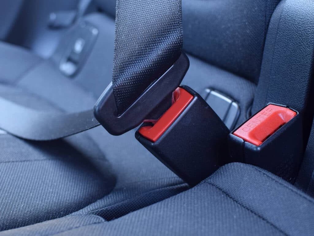 Xavfsizlik kamari taqmaslik mumkin bo‘lgan kasalliklar roʻyxati e’lon qilindi