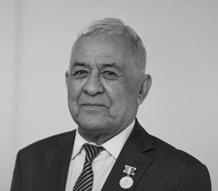 Умер бывший футболист «Пахтакора» Туляган Исаков