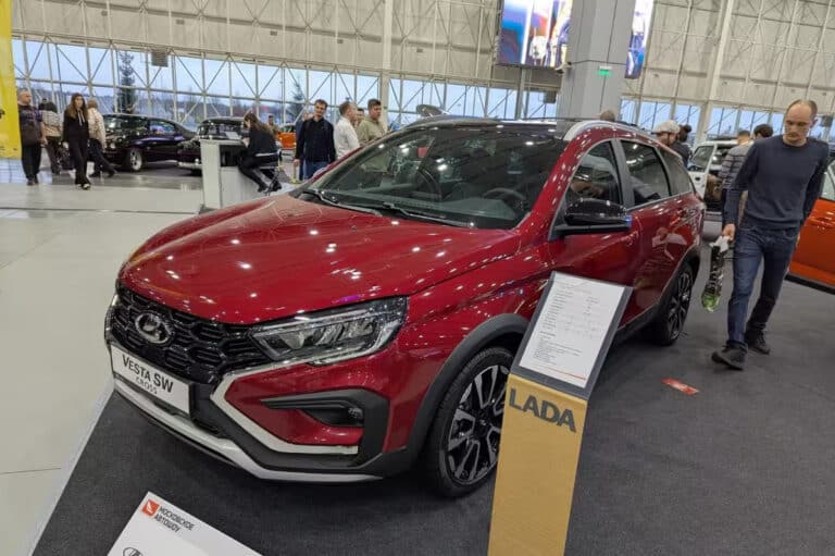 Yangilangan Lada Vesta SW Cross avtomobili taqdim etildi