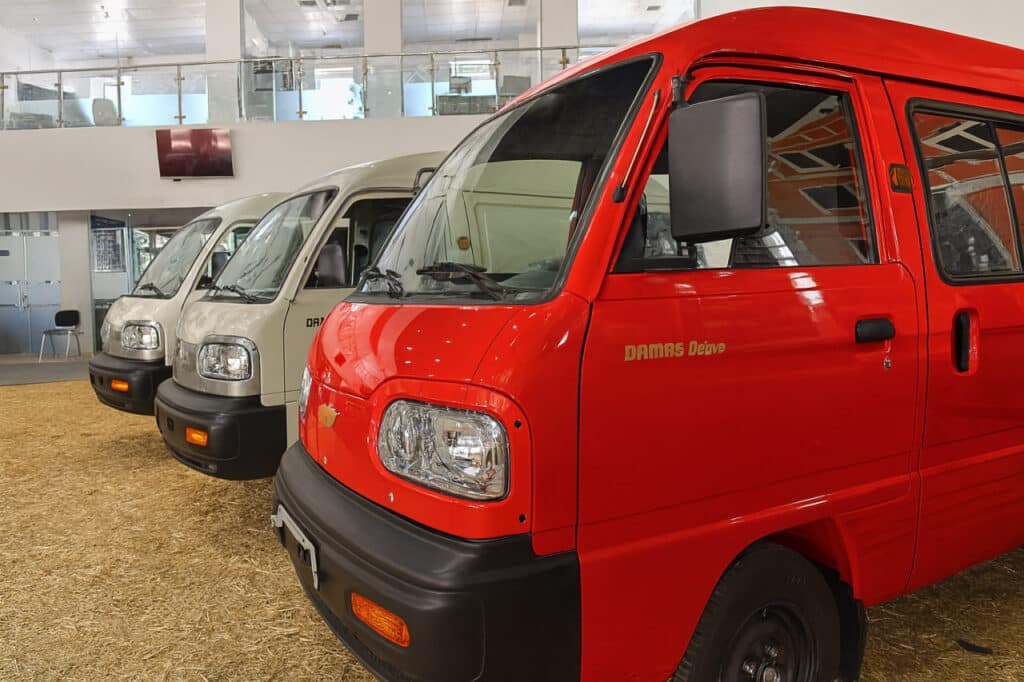 Rasm SI yordamida sayqallangan / Manba: Kursiv Uzbekistan