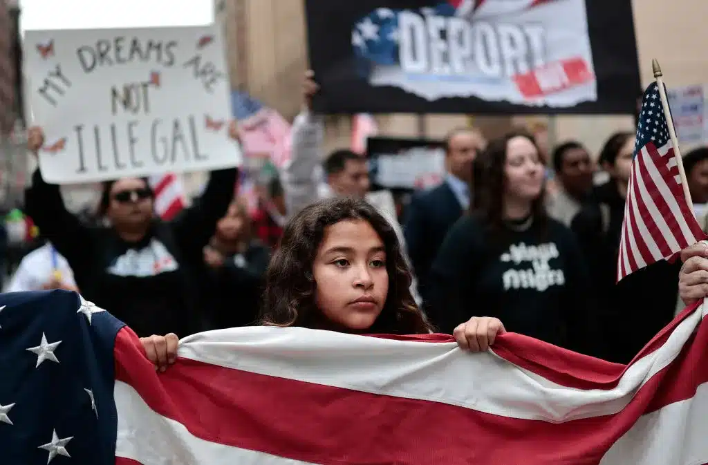 US Halts Immigration Cases from Turkmenistan and Afghanistan