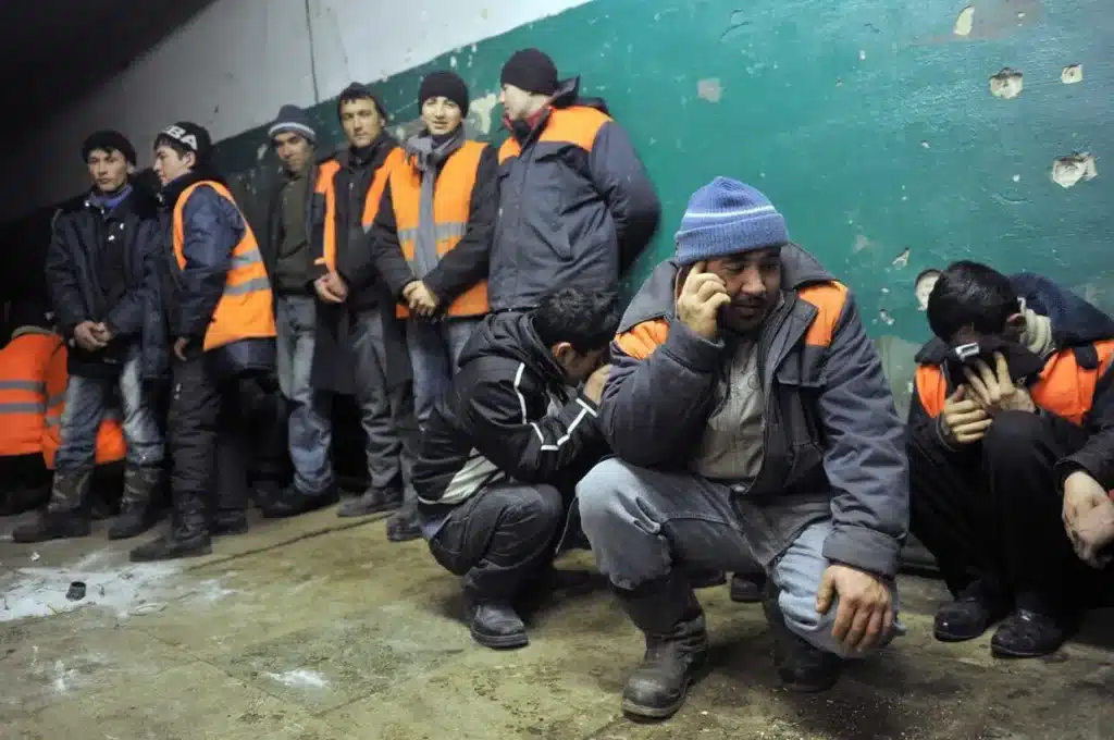 Мигранты в России