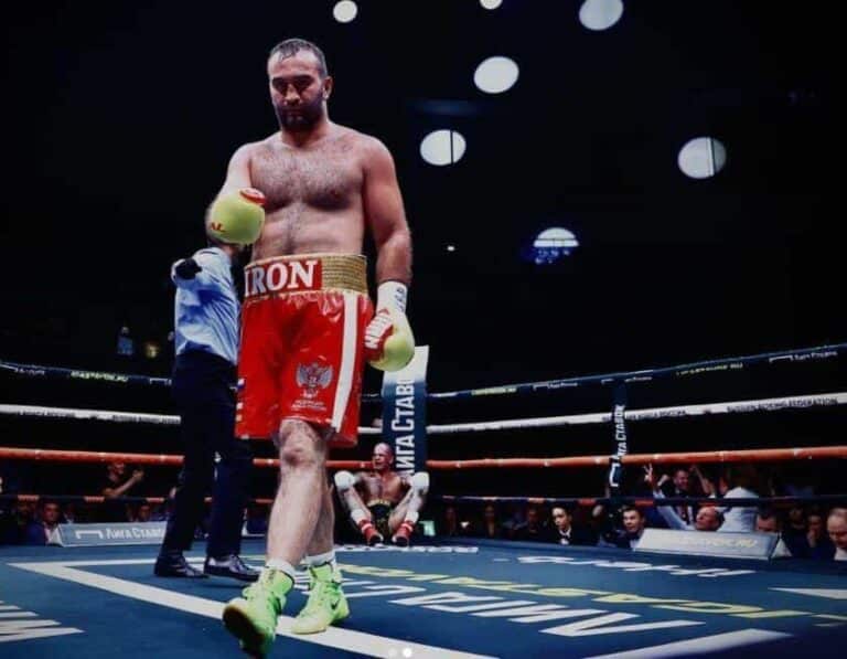 Гассиев вырубил Пулева и забрал пояс WBA — видео