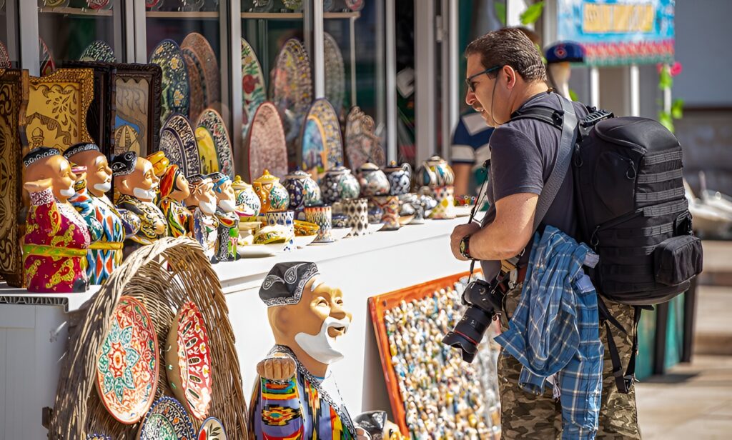 турист в Узбекистане