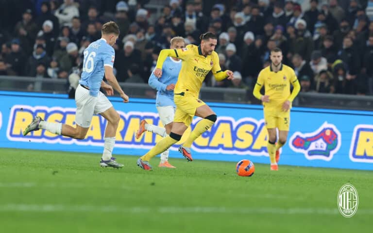 Лацио в концовке вырвал победу над Миланом в кубковом матче