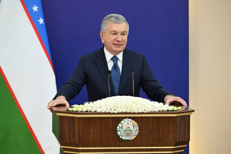 Президент РУз поручил выделить семьям погибших в кафе в Гулистане по 100 млн сумов