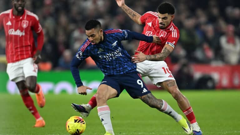 Арсенал не смог вскрыть Ноттингем Форест — нулевая ничья в туре АПЛ