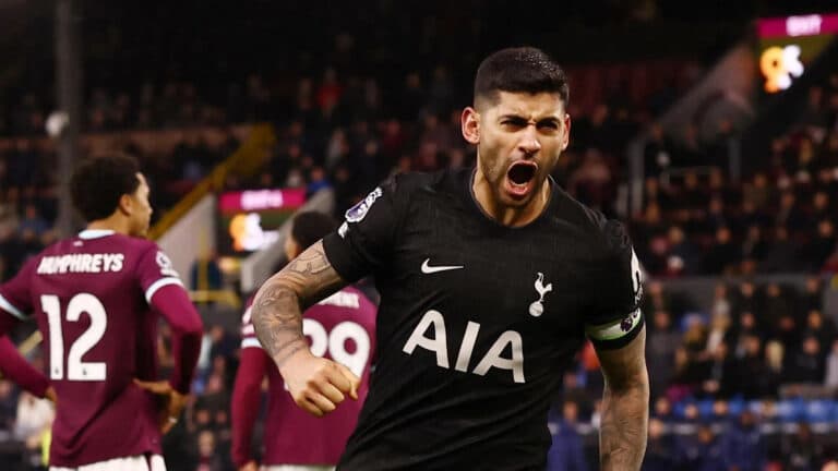 Штанга, ВАР и гол на 90-й: Тоттенхэм спасся в концовке против Бёрнли