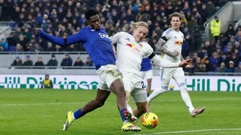 Лидс упустил победу в Ливерпуле: Эвертон спас матч во втором тайме