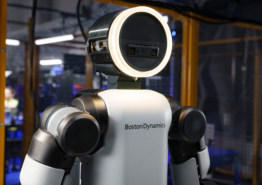 Hyundai to Introduce Humanoid Robots in Factories