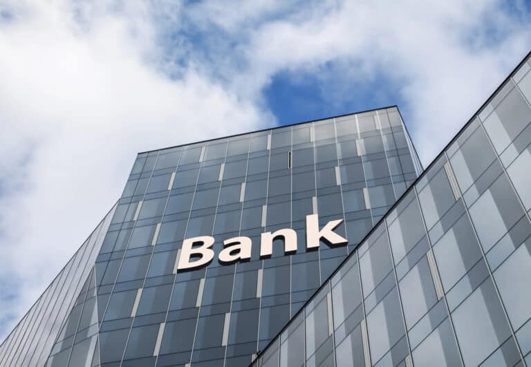 Banks in Uzbekistan Named as Organisations of Public Significance