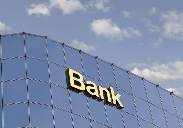 Dam olish kunlari qaysi banklarda qulay valyuta ayirboshlash mumkin