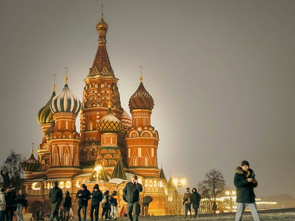 В Узбекистан из России возвращены 14 детей, оставшихся без присмотра