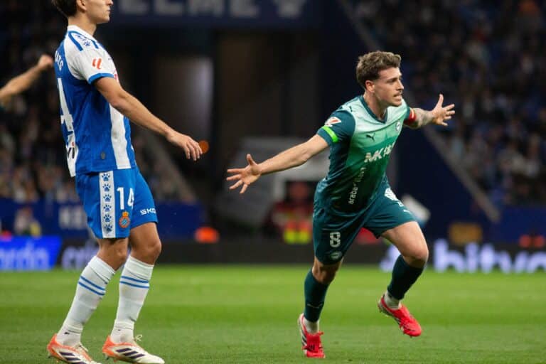 Эспаньол уступил Алавесу после раннего гола и разворота во втором тайме