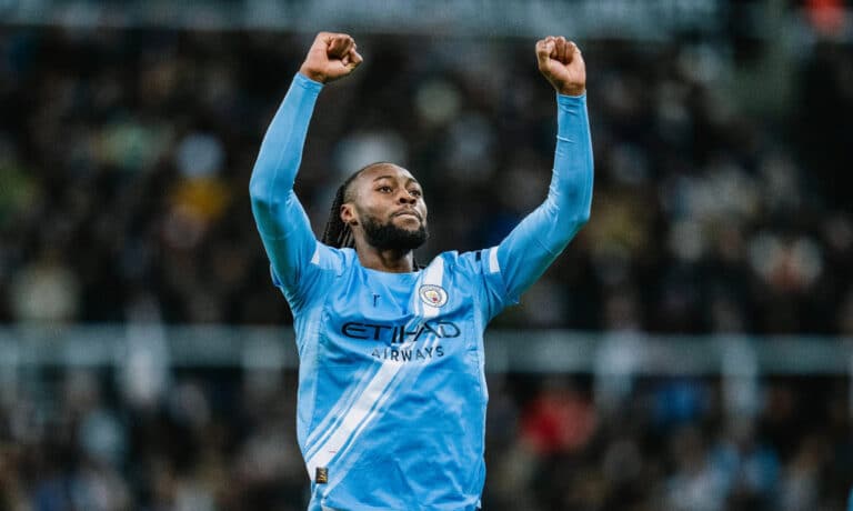 Хусанов помог Сити выстоять в Ньюкасле и увезти победу