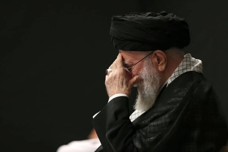 Khamenei “Has Plan to Flee Iran for Russia” if Protests Escalate