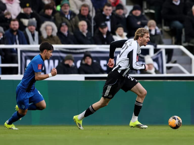 Ньюкасл вырвал победу у Борнмута по пенальти после 3:3