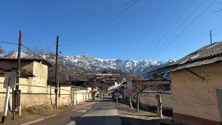 Прогноз погоды на 21 марта: снег ожидается в горах Узбекистана