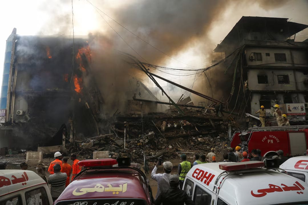 Karachi Gul Plaza Fire: 19 Dead and 60 Missing