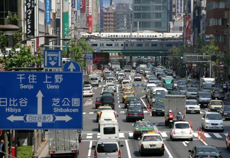 Yaponiyada B va B-C toifasidagi haydovchilar uchun 2000 dollarlik ish taklif qilinmoqda