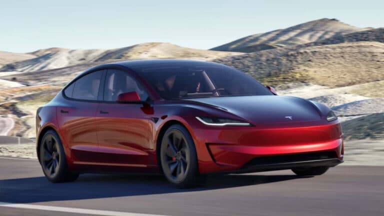 Janubiy Koreyada arzon Tesla Model 3 sotuvga chiqdi