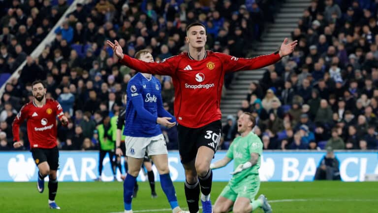 Контратака решила все: Манчестер Юнайтед дожал Эвертон