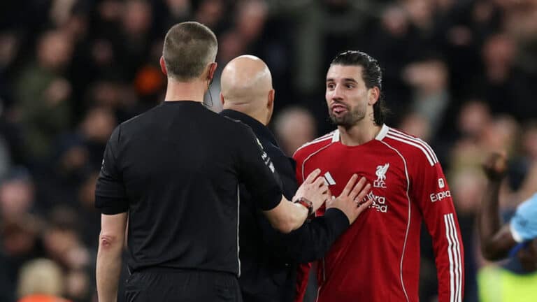 Что не так с системой VAR и причем здесь Манчестер Сити: мнение главы судей УЕФА