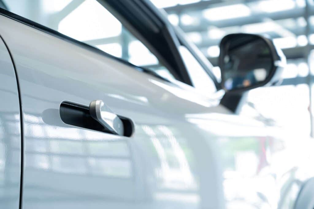 China Bans Hidden Door Handles on Electric Vehicles