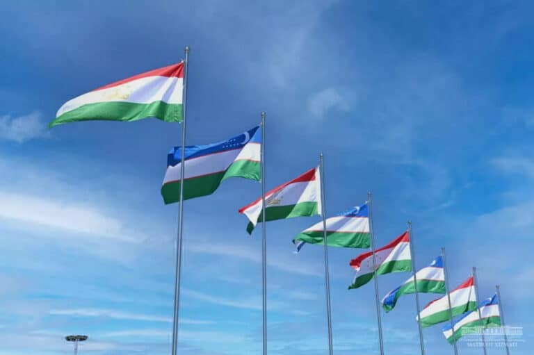 Количество таджикско-узбекских компаний выросло до 410