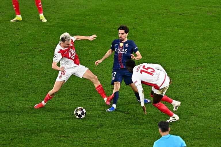 Удаление Головина и камбэк ПСЖ: Монако уступил в плей-офф ЛЧ