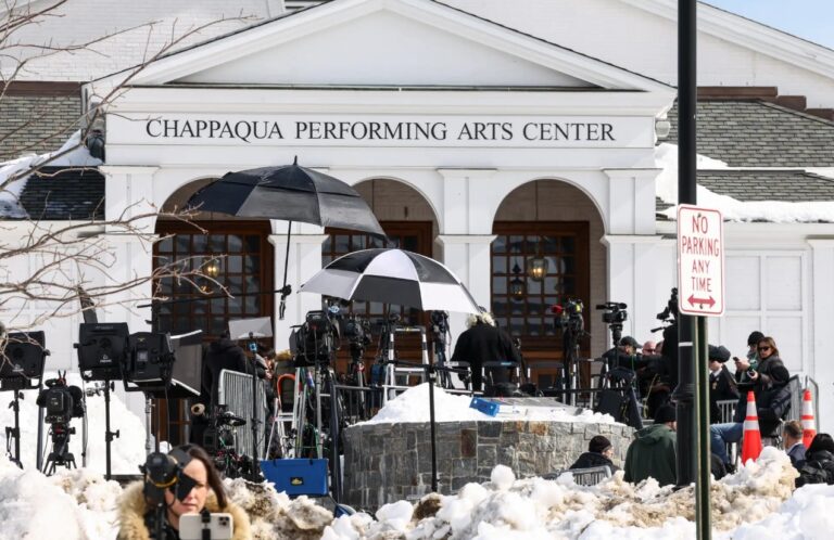 Hillary Clinton Blasts Lawmakers and Elon Musk in Combative Testimony