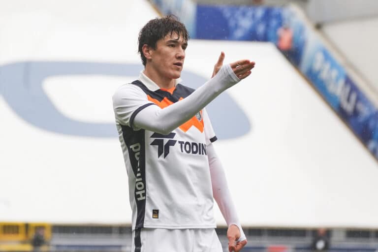 Шомуродов и Файзуллаев с первых минут: Истанбул Башакшехир уверенно разобрался с Коньяспором