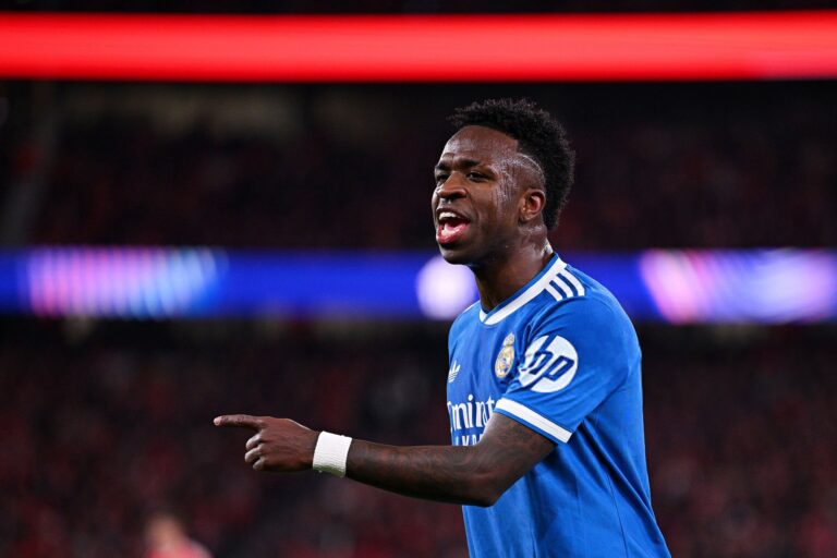 Гол Винисиуса, скандальная пауза и удаление Моуриньо: Реал Мадрид дожал Бенфику в Лиссабоне