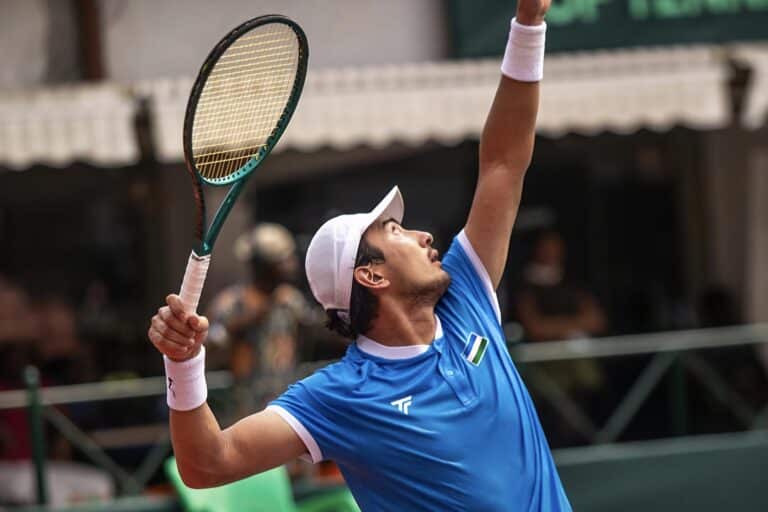 Хумоюн Султанов принес победу сборной Узбекистана на Кубке Дэвиса в Нигерии