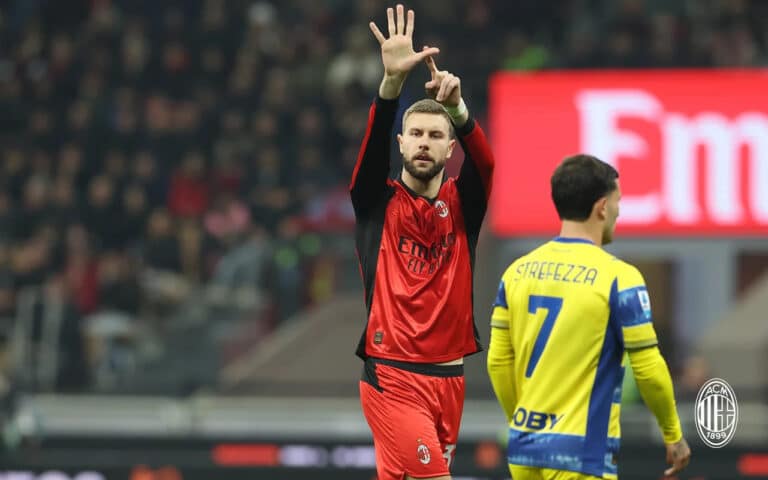 Угловой решил все: Парма огорчила Милан на «Сан-Сиро»