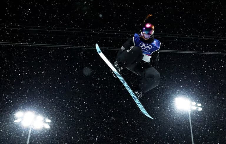 Teen Choi Stuns Kim to Win Olympic Halfpipe Gold