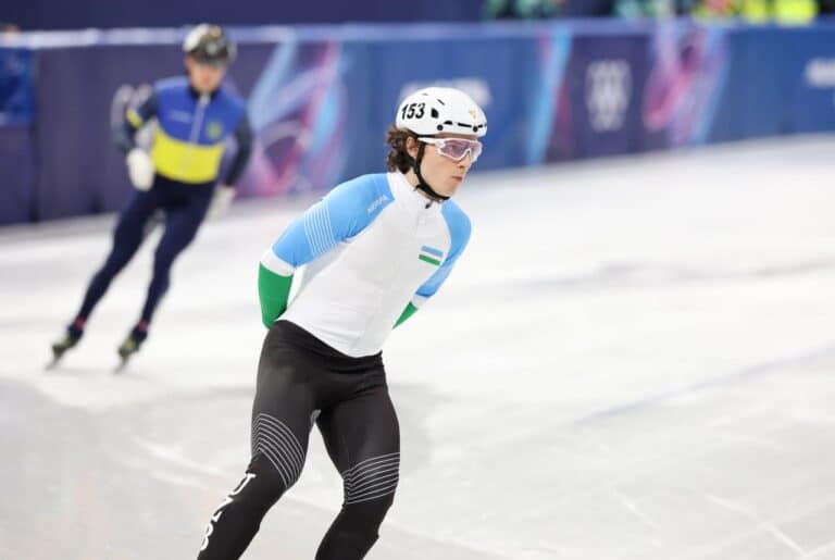 Узбекистанский конькобежец Даниил Ейбог прошел квалификацию на Олимпиаде
