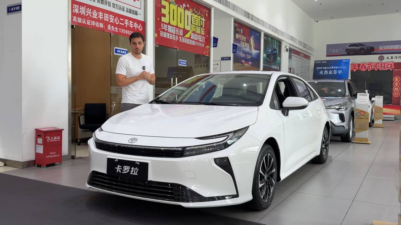 Toyota Corolla va RAV4 avtomobillarining narxi pasaydi