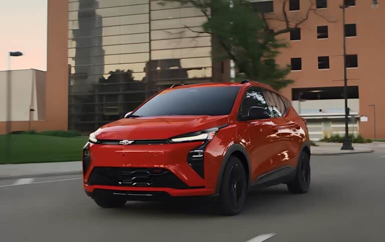Chevrolet представила обновленный Bolt 2027 — цена