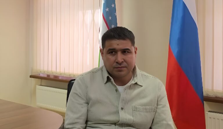 Узбекистанцу, спасшему ребенка в Петербурге, подарили билет на родину