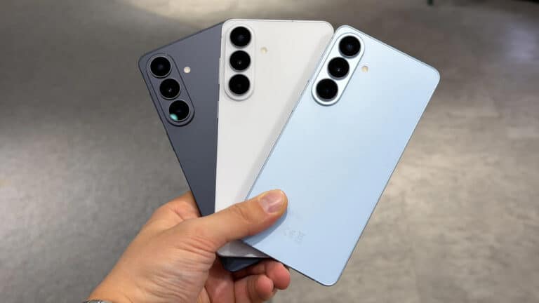 Экран-антишпион и встроенный ИИ: чем удивила линейка смартфонов Samsung Galaxy S26