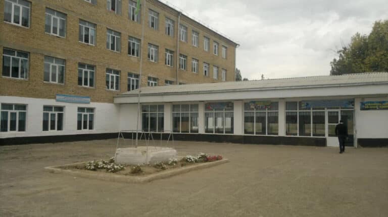 Мирзиёев:  за девять лет в Сурхандарье построили 23 школы