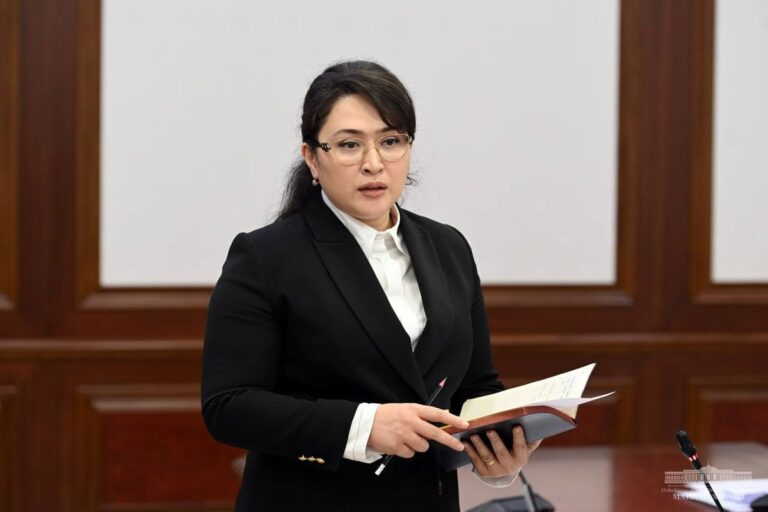 Экс-министр образования возглавила педагогический университет Узбекистана