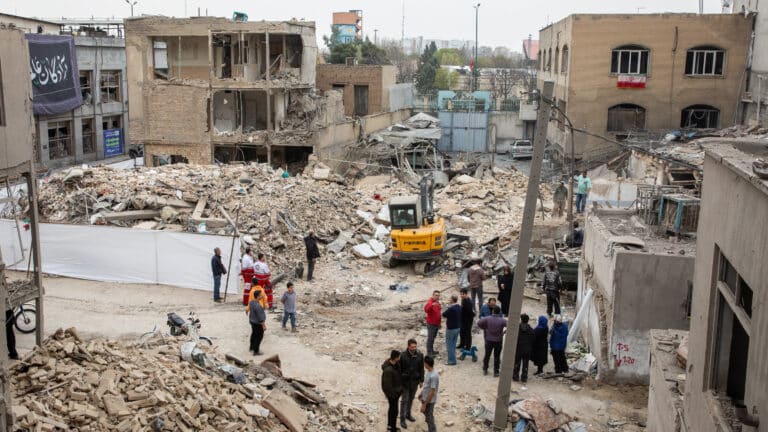 Iran Threatens Gulf Energy And Water Infrastructure After Trump Ultimatum