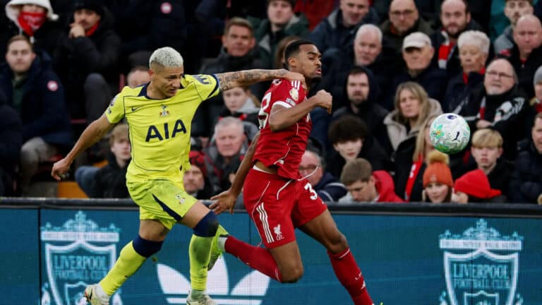 Драма на Энфилде: Тоттенхэм вырвал ничью у Ливерпуля в концовке